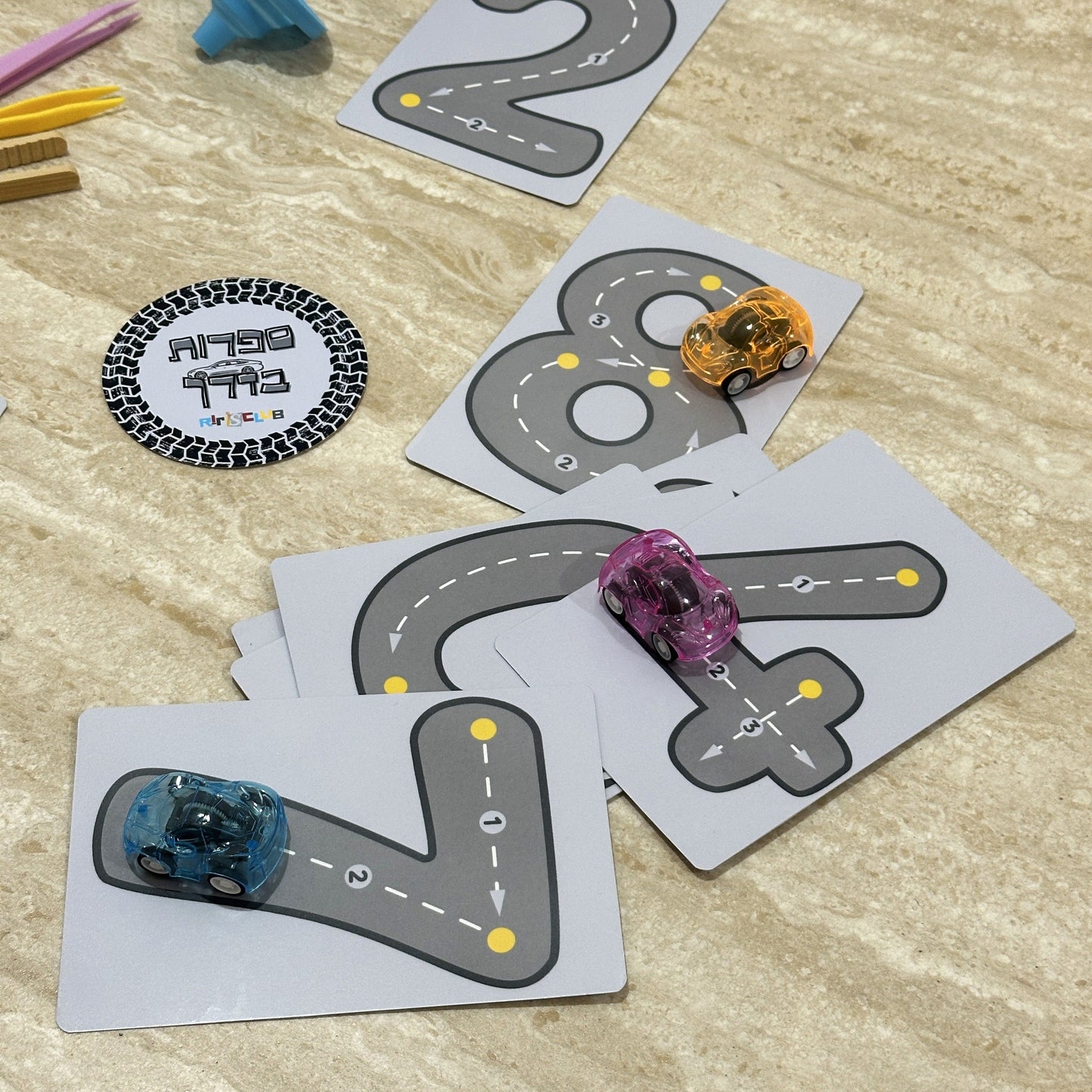 ספרות בדרך Riri's Club