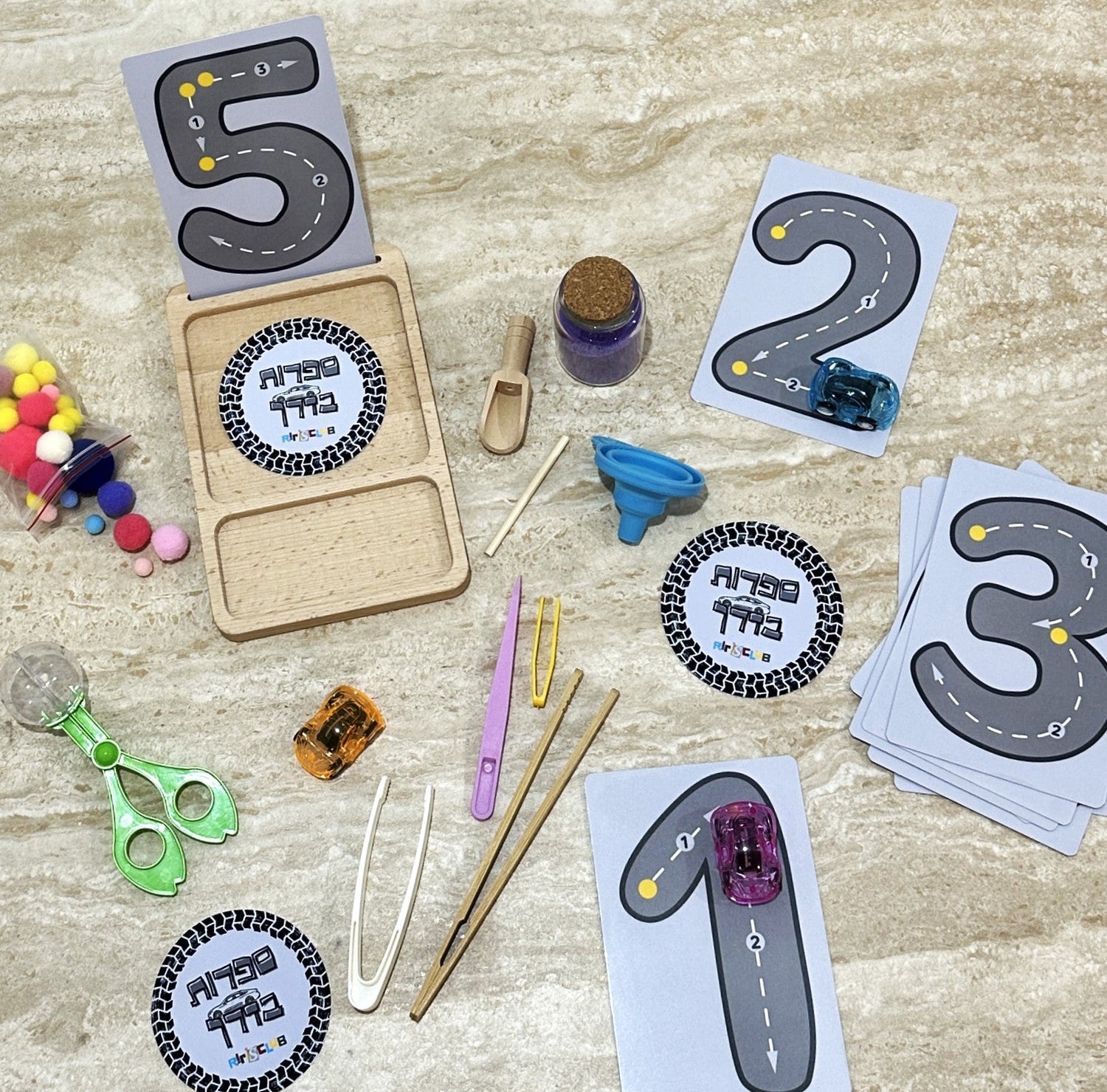 ספרות בדרך Riri's Club